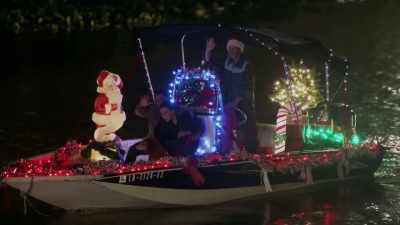 ["Auld Lang Syne"
plays throughout] - Christmas in Louisiana