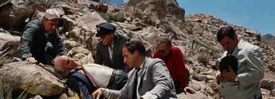 - Aunt Belle, I didn't mean to do it!
- Holy mackerel! Take it easy. - It's a Mad Mad Mad Mad World