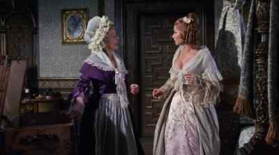 Aunt Edith, what are you doing? - And Now the Screaming Starts!