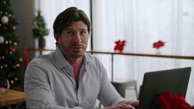 - Aunt Jackie, - Christmas, Love and Fudge