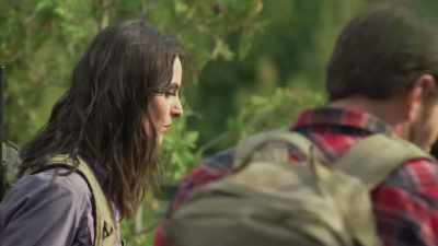 [Austin] No other choice.
We've gotta jump. - Love in Wolf Creek