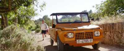 Auto open, keys inside! 
Fast! - Ibiza