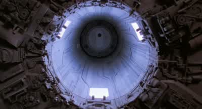 THIS SHIP WILL SELF-DESTRUCT IN 20 SECONDS. - Spaceballs
