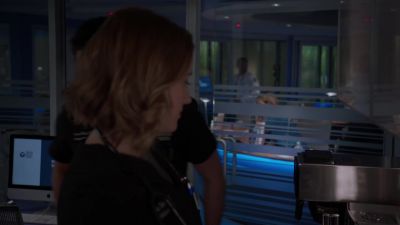 - Ava.
- Hello, Connor. - Chicago Med