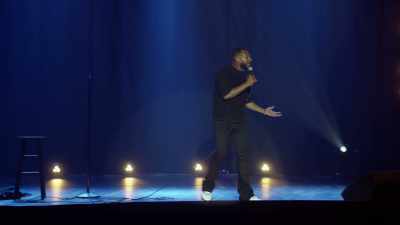 Avem o vorbă în comunitatea negrilor.
"La vedere." - Marlon Wayans: God Loves Me