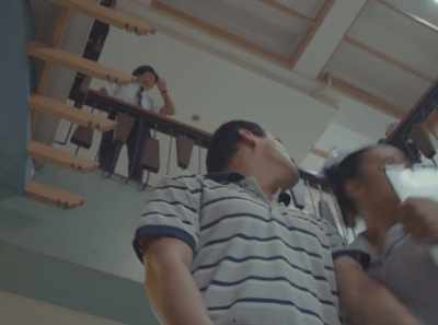 Average height, shoulder-length hair, - Leonor Will Never Die