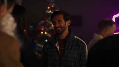 - Aw, come on, Kate. - The Santa Class