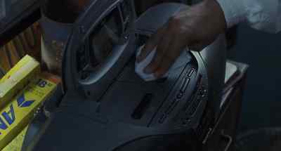 Aw, man, look at this.
I just bought this thing. - Kiss of Death