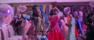 Aw! What a sweet, happy ending. - Descendants: The Rise of Red