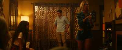 -Awesome.
-[Reegan] Cassie,
will you just go upstairs - Fog City