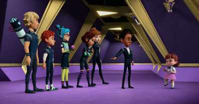 -Awesome, what are you doing?
-Saving us, Tango. - Spy Kids: Mission Critical