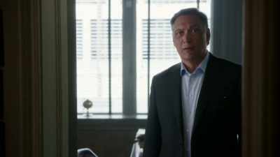 - Aww, Della.
- Oh. - Bluff City Law