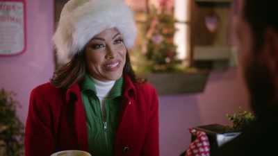 - Aww, that's so sweet.
- Yeah. - Cloudy with a Chance of Christmas