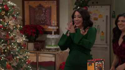 Ay, this is
the best gift ever! - Lopez vs Lopez
