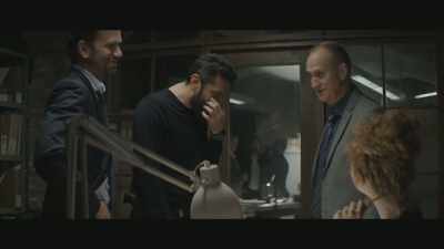 Ayolah.
- Aku lagi kerja Rose. - A Conspiracy of Faith