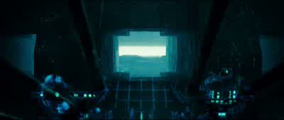 Big closing doors! - Independence Day: Resurgence