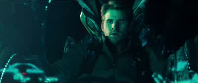Dylan, what's happening? - Independence Day: Resurgence