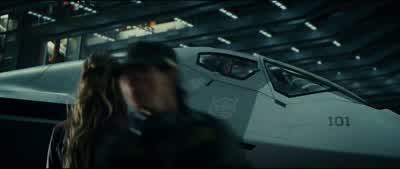 Okay, it's getting real. - Independence Day: Resurgence