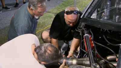 [B-Rad] This team Dean's List,
it's such a small team. - Street Outlaws No Prep Kings Team Attack