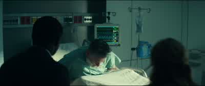 Sir? Dad? You have to warn them. She knows that they're coming. - Independence Day: Resurgence