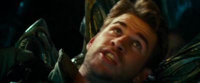 Still alive. - Independence Day: Resurgence
