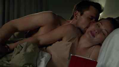 Babe, I can't. - Younger