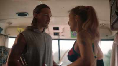 - Babe, listen.
-Oh, no, - Moonshine