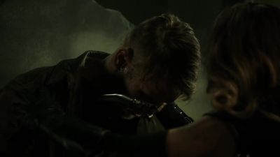 Baby. Baby.
Baby, wake up. - Arrow