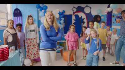 - (baby crying)
- (women chattering) - The Baby