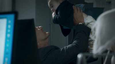(BABY GIGGLING)
Hmm? Daddy's going to die, isn't he? - Killing Eve
