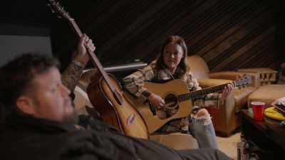 ♪♪ Baby, I'm-- ♪♪ - Jelly Roll: Save Me