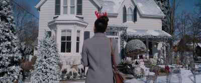 ♪ Baby, it's all for you ♪ - Meet Me Next Christmas
