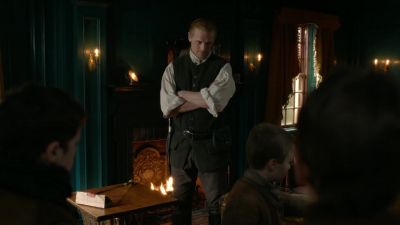 [baby laughs] - Outlander