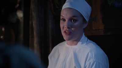 Baby's turning, Daisy,
it knows just what to do. - Call the Midwife