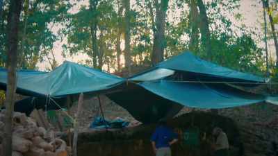 Back at the
main site in La Corona - Lost Treasures of the Maya