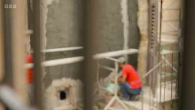 Back in the courtyard, the builders
have been hard at work replacing - Amanda & Alan's Italian Job
