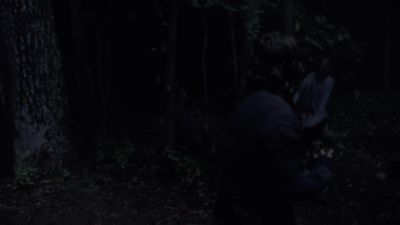 Back to the road. Come on. - The Walking Dead