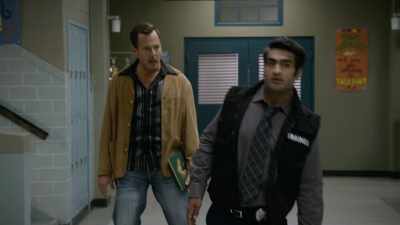 Back towards me.
There we go. The rubber bands. - Murderville