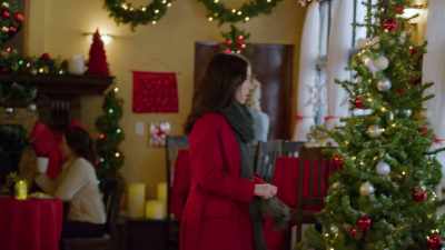 [background chatter] - A Sweet Christmas Romance