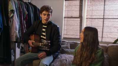 Backstage at a TV set
with Olivia and Joshua - Earth to Ned