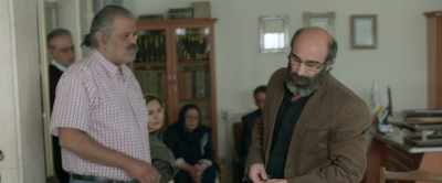 -Bahram...
-Wait, Bahram. Wait! - A Hero