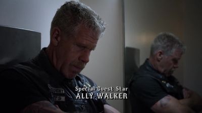 Bail hearing's at 5. - Sons of Anarchy