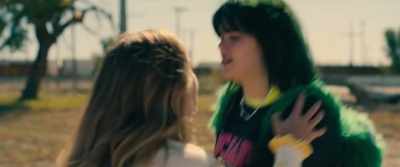 - Bailey, Bailey, I need you.
- Nobody needs me. - Unpregnant