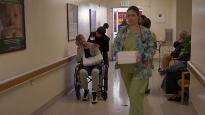 Bailey: I need
some help in here! - Grey's Anatomy