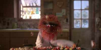 (BAND MEMBERS CHATTERING INDISTINCTLY) - The Muppets Mayhem