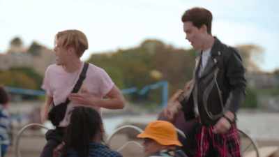 [band scat sings] - Julie and the Phantoms