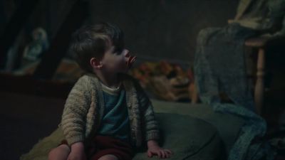 BANGING ON DOOR - Call the Midwife