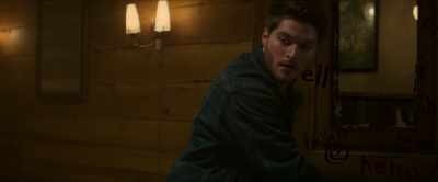 [banging] - The Strangers: Chapter 1