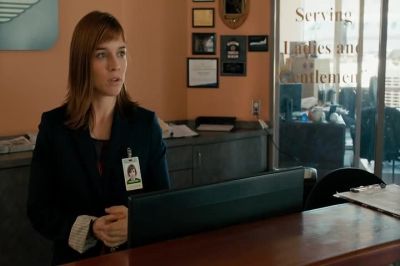Banks is coming towards you. - NCIS: Los Angeles
