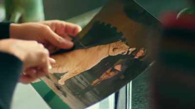 Barbara Fischer worked for
Doc Antle for eight years - Trafficked with Mariana van Zeller